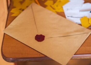 पूर्वी पाठवली जाणारी पत्रे ..!