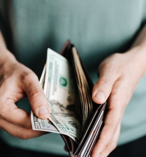 मूल्य (Value) आणि  शुल्क (Price)